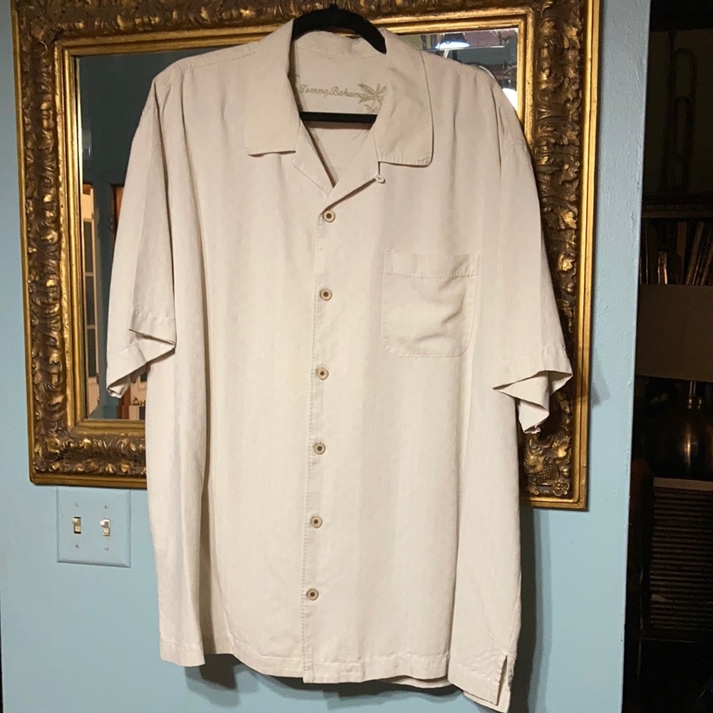 🌴 Tommy Bahama silk shirt men’s